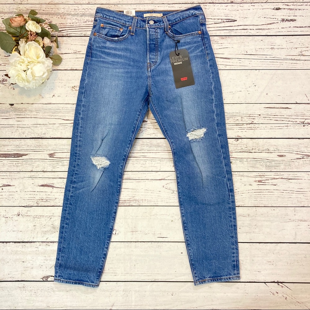 Levi’s wedgie cheeky high waist tapered jeans NWT - Picture 4 of 9